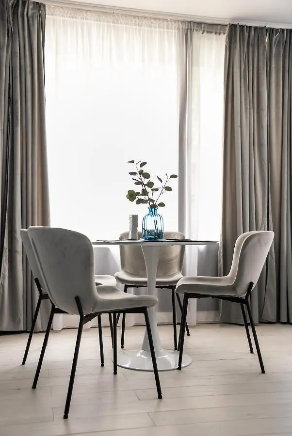 Wiejska Glamour Apartment Varsavia